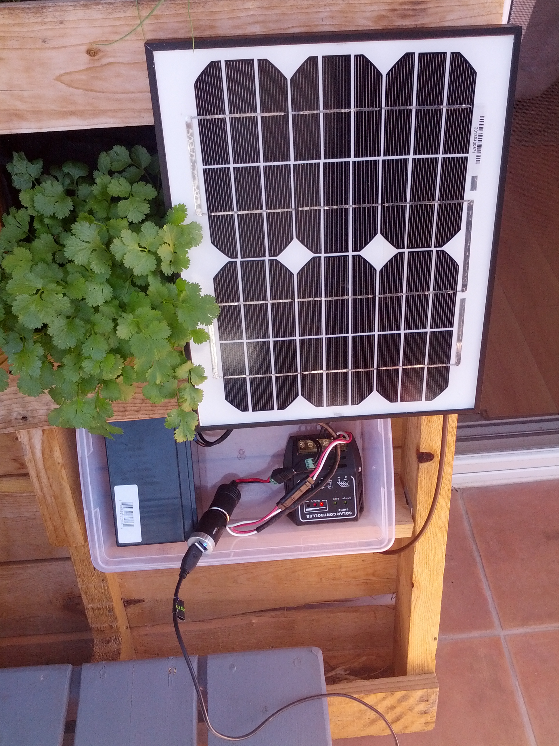 using-a-10w-solar-panel-and-8ah-battery-to-charge-phones-and-run-a-wi